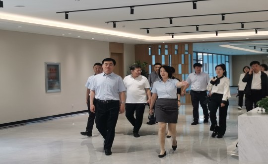 2024年6月26日，省慈悲总会会长田锦尘一行莅临康养地产公司参观调研_副本.jpg